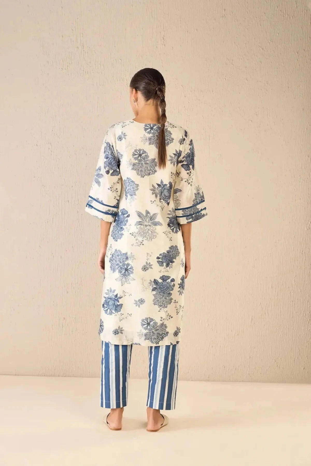 Blue Floral Chanderi Scallop Kurta Set - Pallodstore