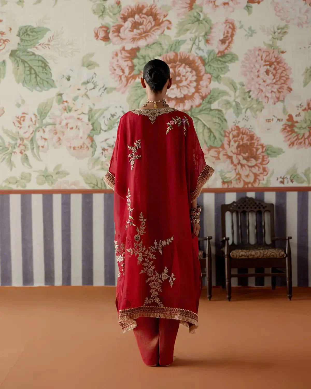 Embroidered Organza Kaftan Kurta with Tissue pants and Tissue inner - Pallodstore