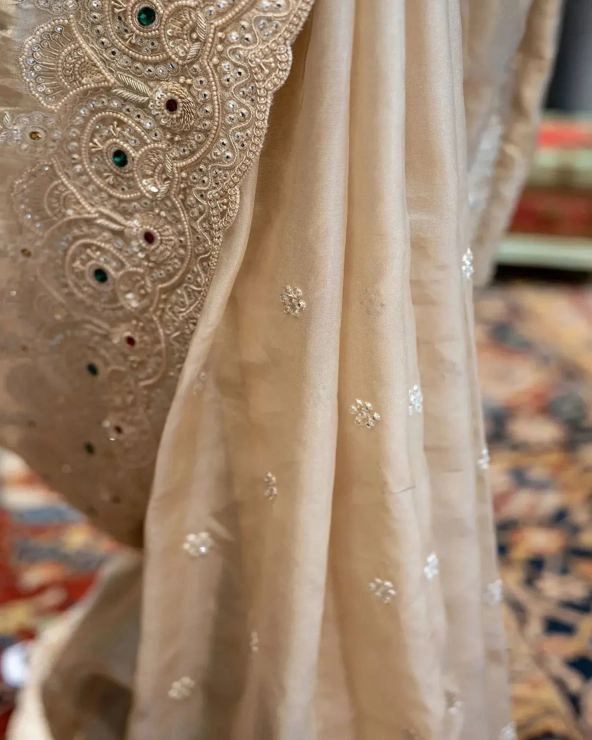 Ivory Embroidery Saree - Pallodstore