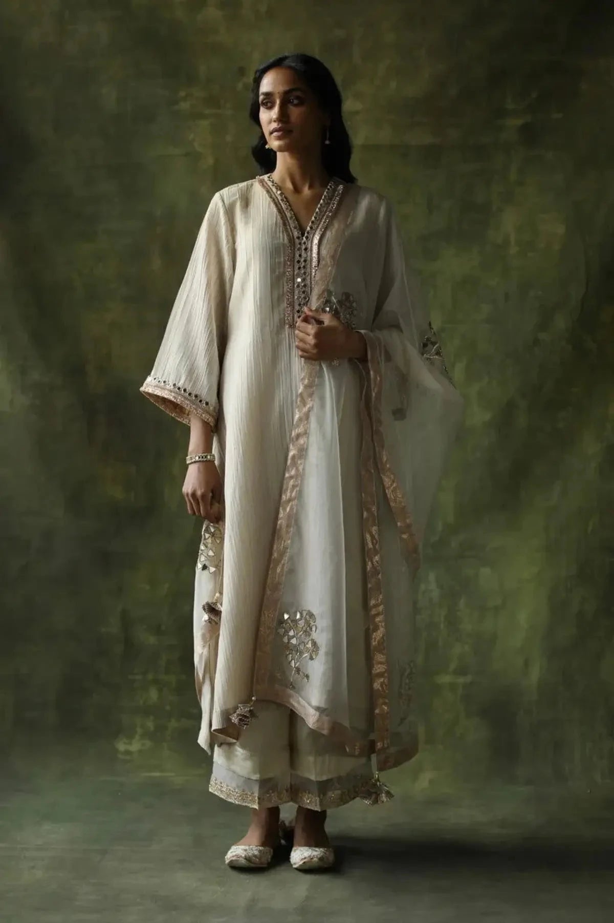 Bahaar Ivory Kurta Set - Pallodstore