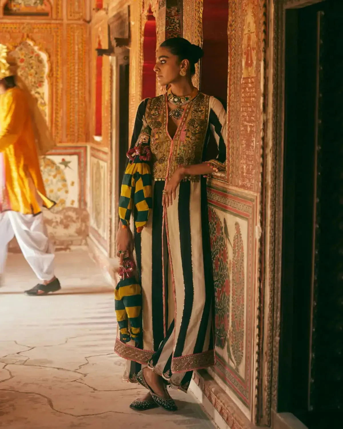 Black And White Yoke Embellished Jacket Kurta Set - Pallodstore