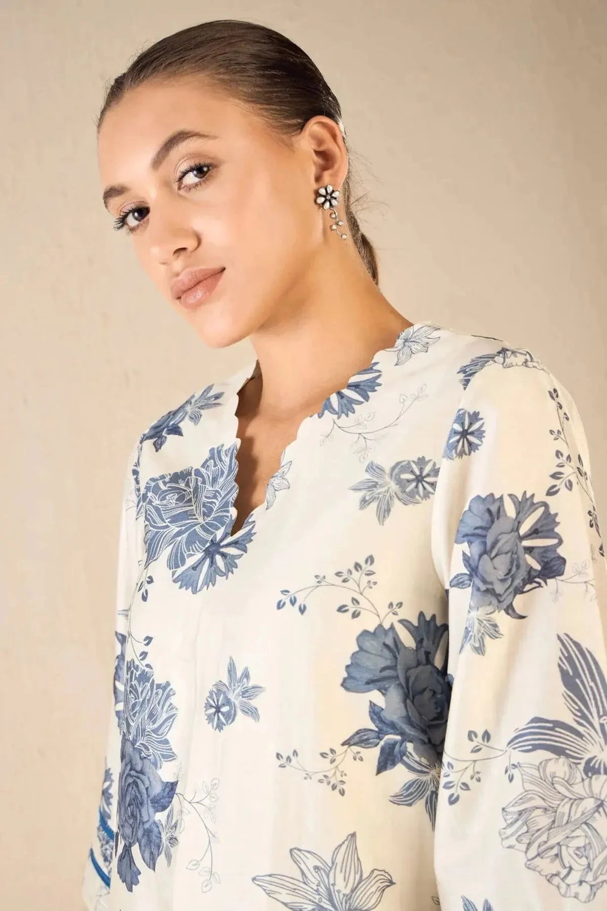Blue Floral Chanderi Scallop Kurta Set - Pallodstore