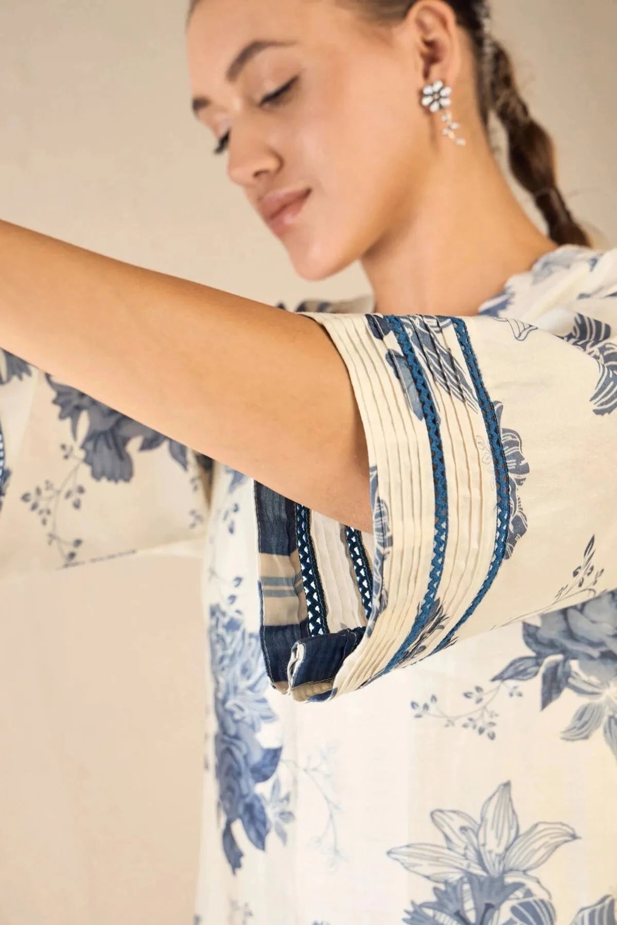 Blue Floral Chanderi Scallop Kurta Set - Pallodstore