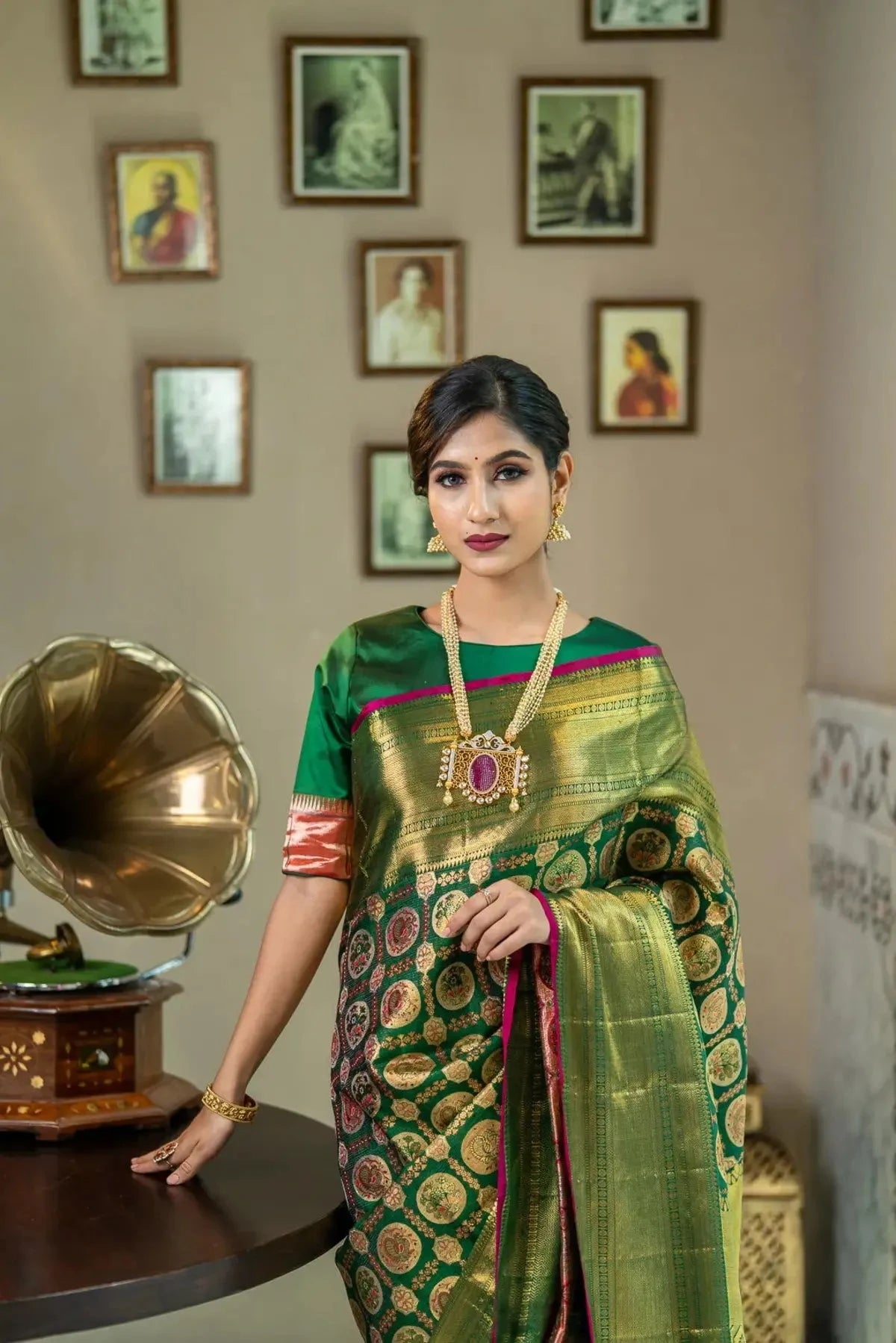 Bottle Green Tissue Kanjivaram Saree - Pallodstore