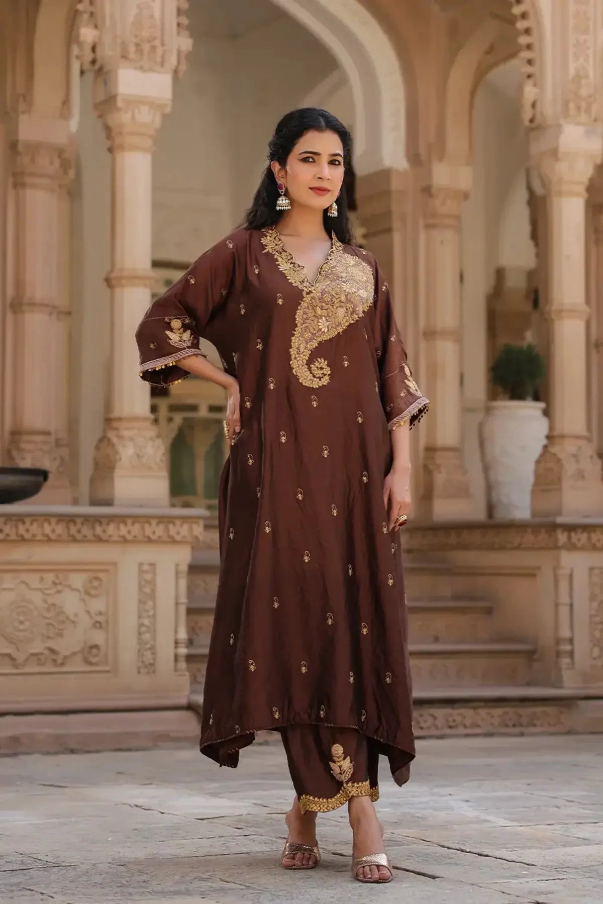 Brown Riwayat Kaftan Set - Pallodstore