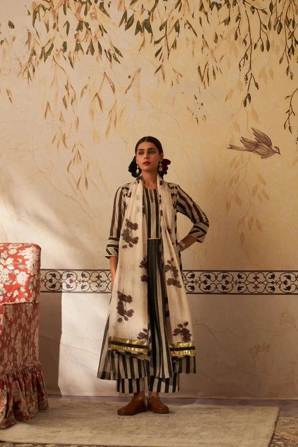Chanderi Black and White Stripes Printed Kurta Set - Pallodstore