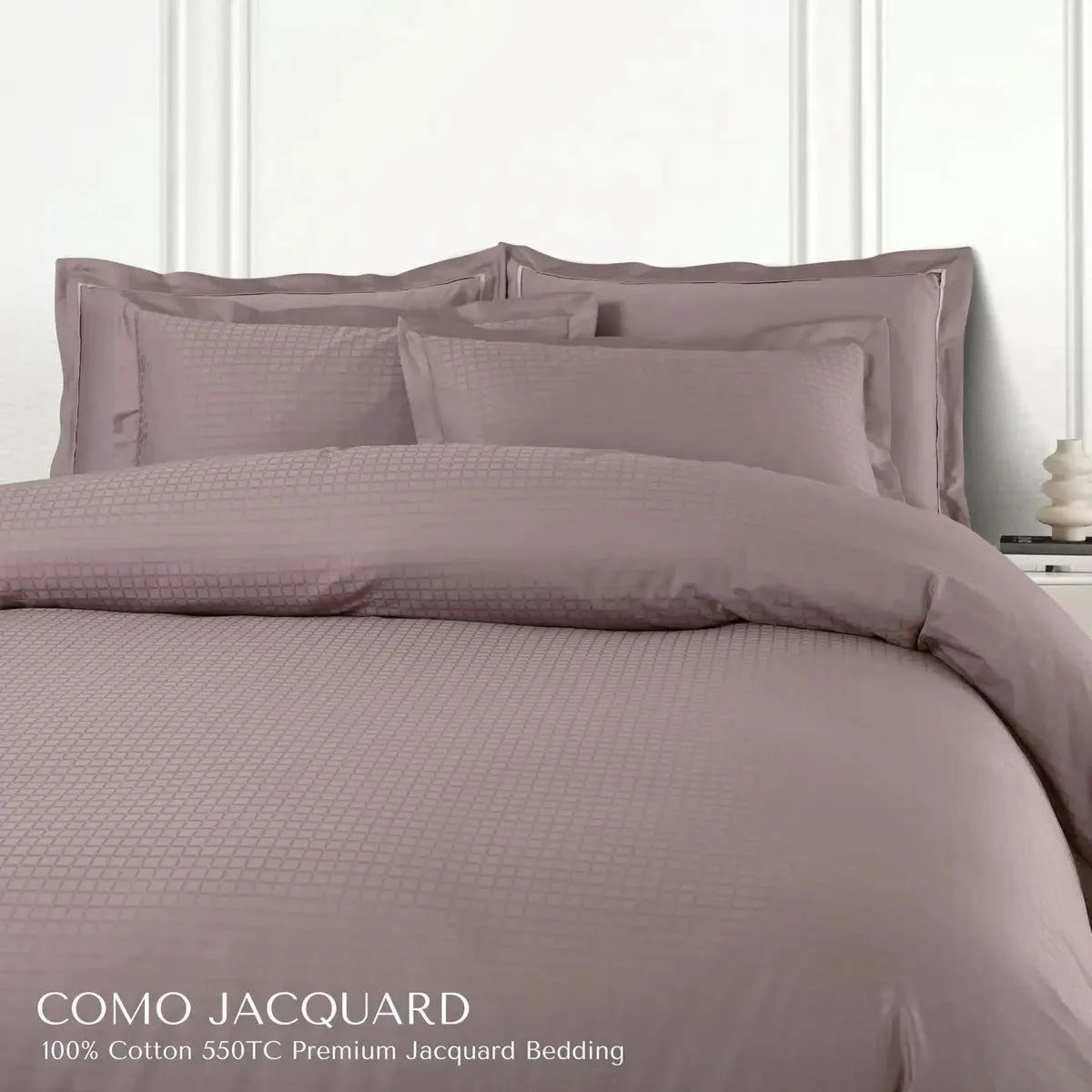 Como Premium Jacquard Checks Wine Color King Size Bedsheet Set - Pallodstore