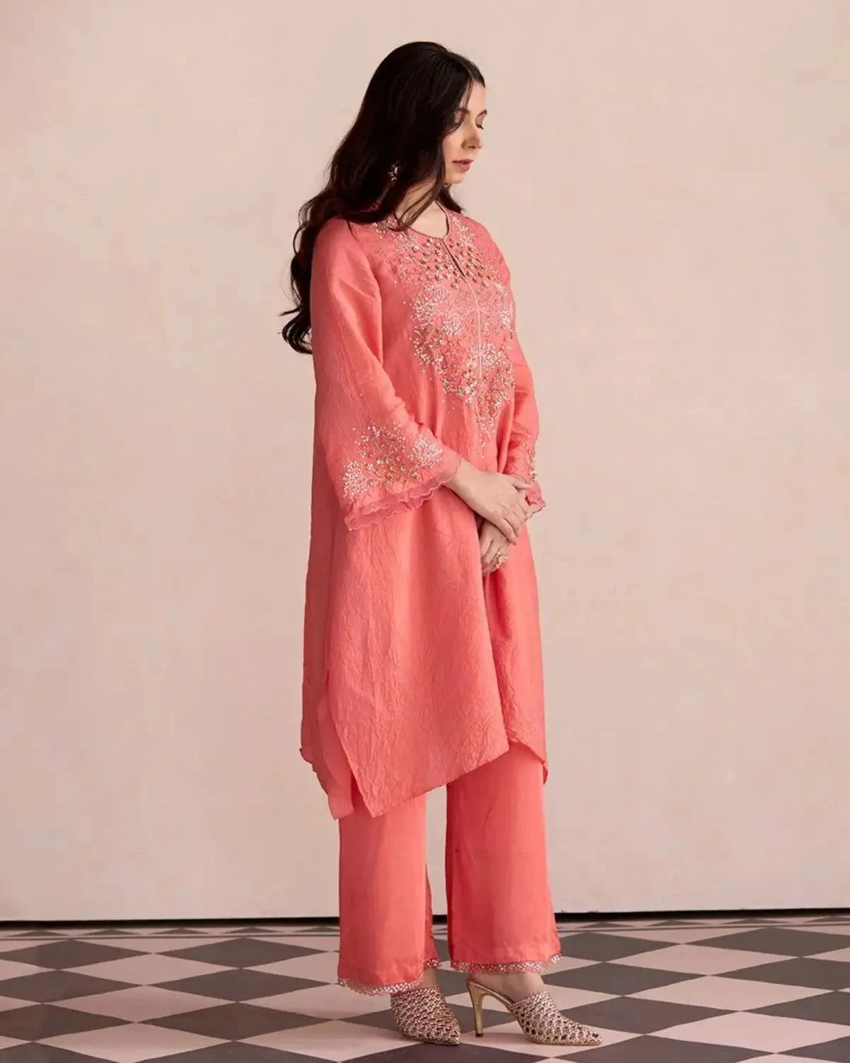 Coral Kurta Set In Silk - Pallodstore