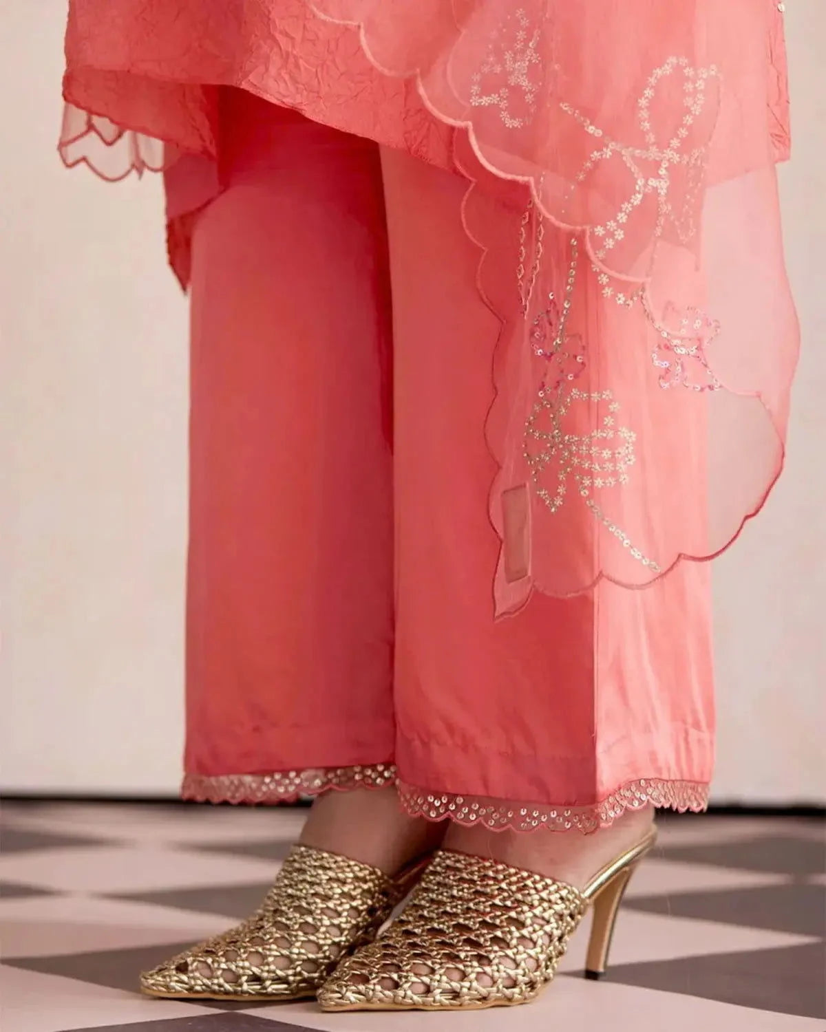Coral Kurta Set In Silk - Pallodstore