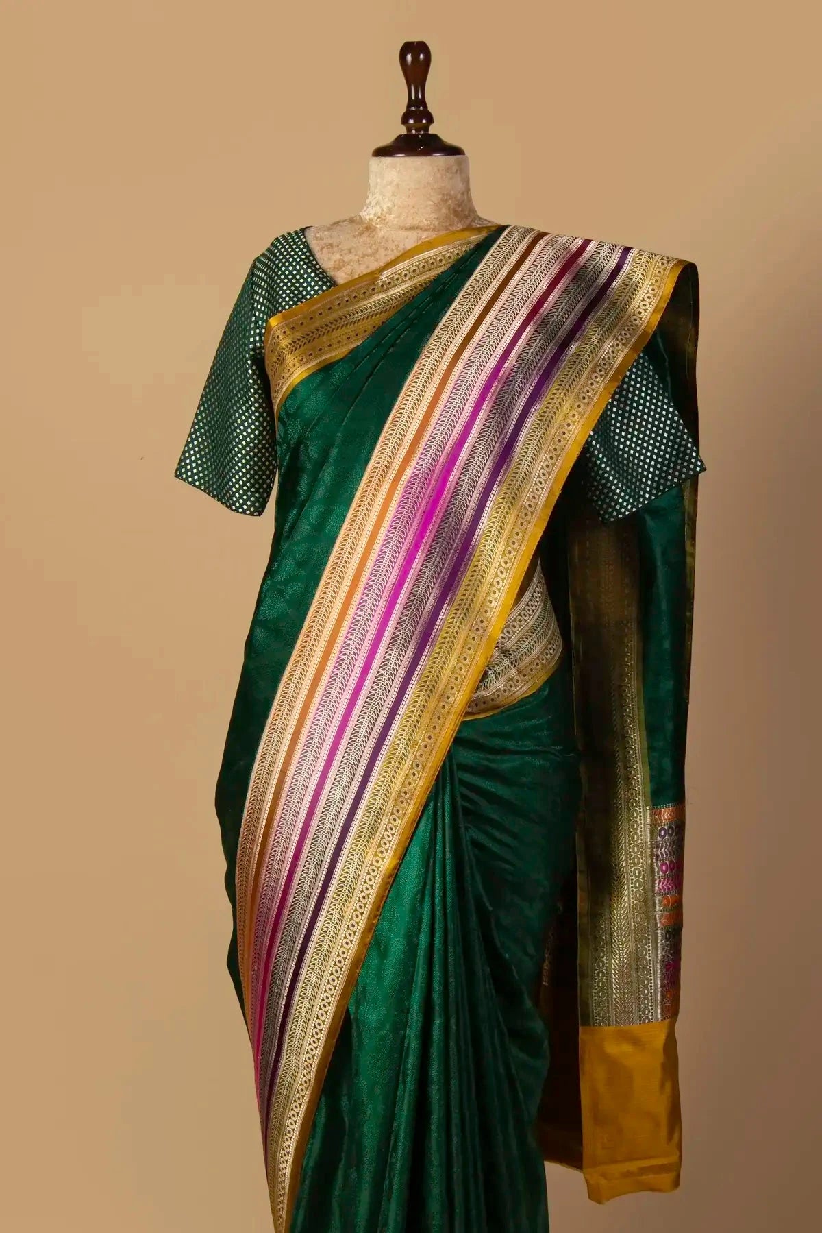 Dark Green Tanchoi Banarasi Saree - Pallodstore