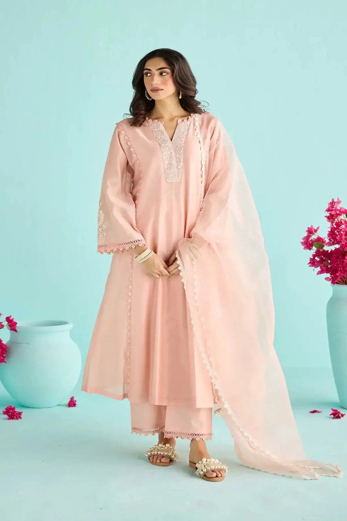Dusky Peach Chanderi Hand Embroidered Kurta With Pants And Block Printed Dupatta - Pallodstore