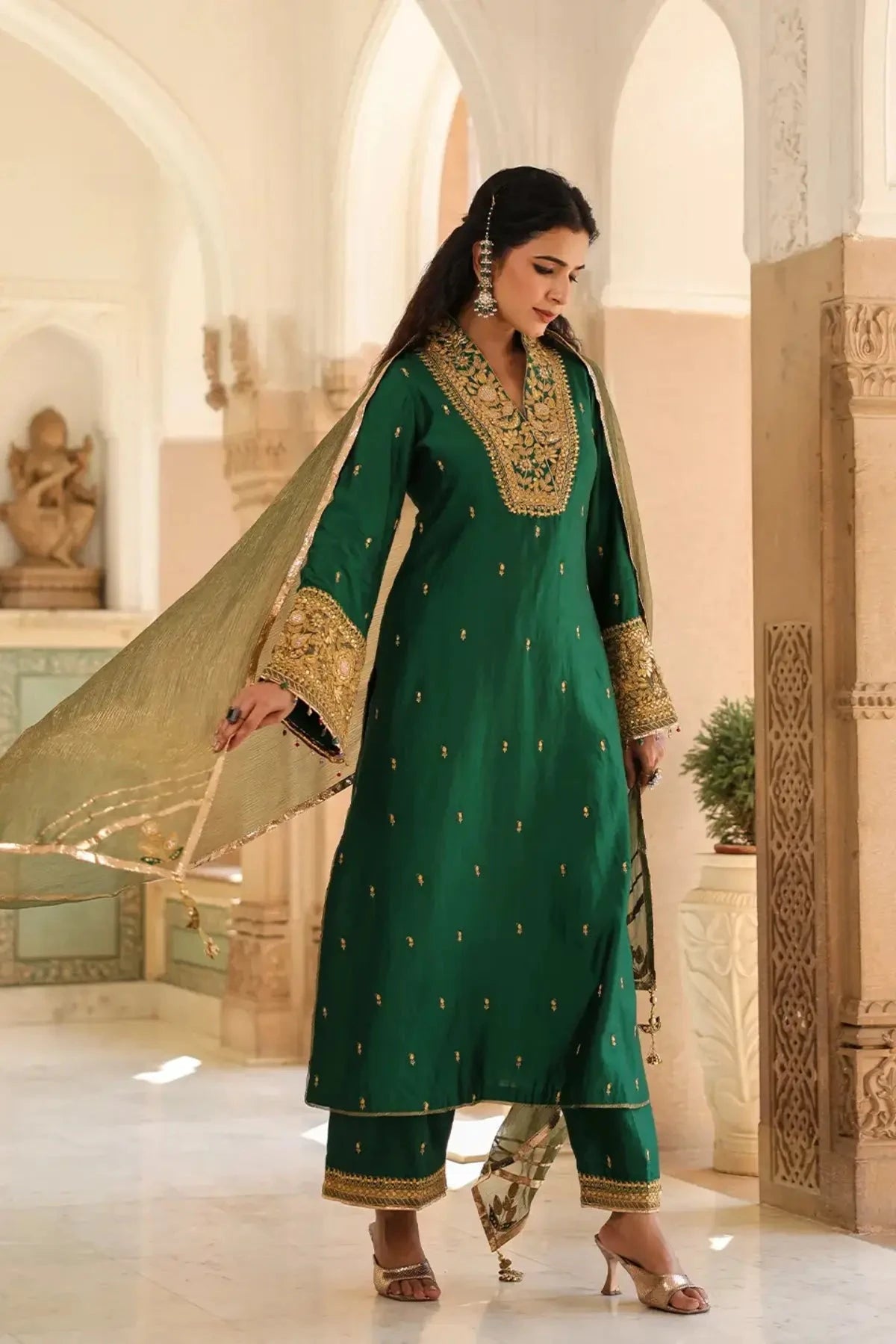 Emerald Green Riwayat Stand Collar Kurta Set - Pallodstore