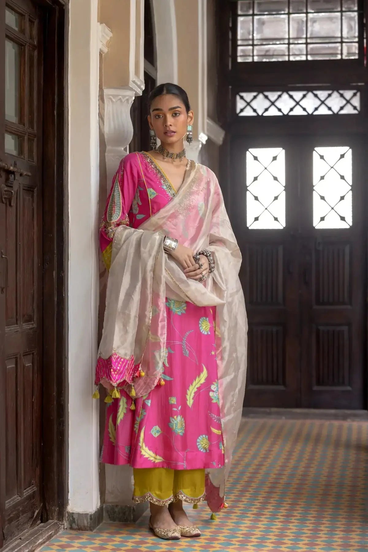 Fariba Hot Pink Printed Side Kali Kurta Set - Pallodstore
