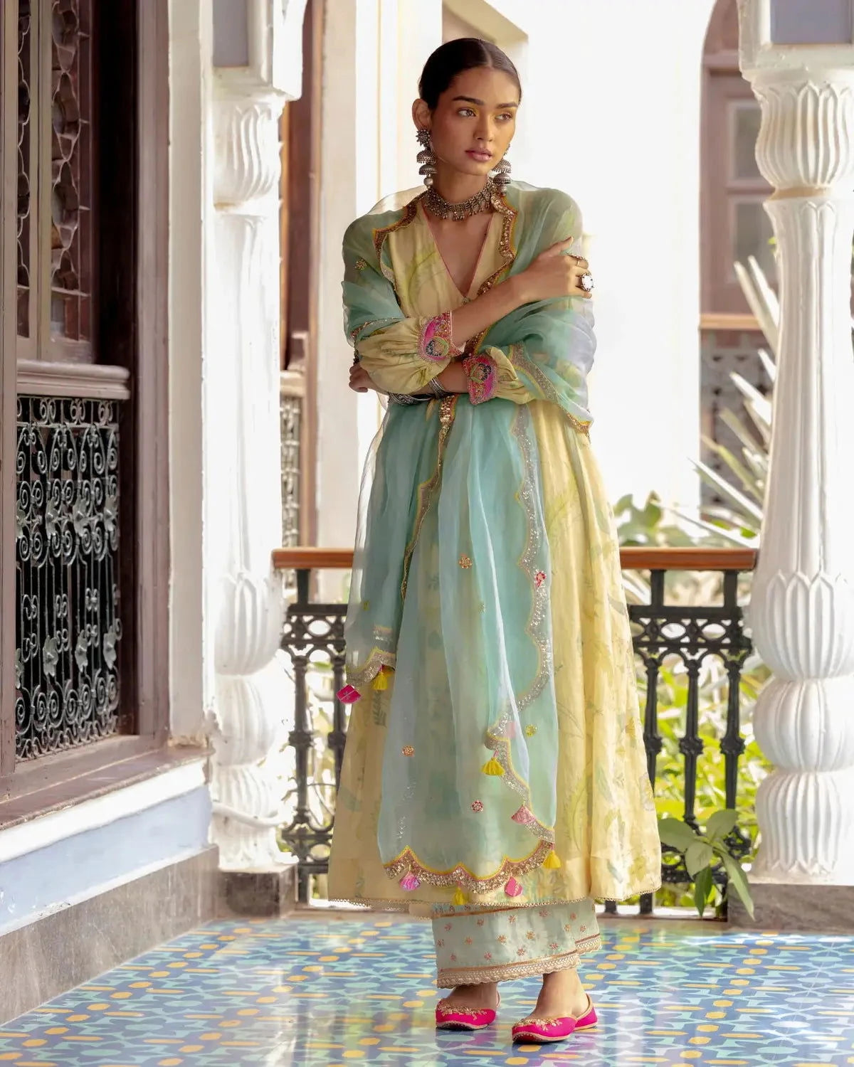 Fariba Ivory Printed Back Yoke Kurta Set - Pallodstore