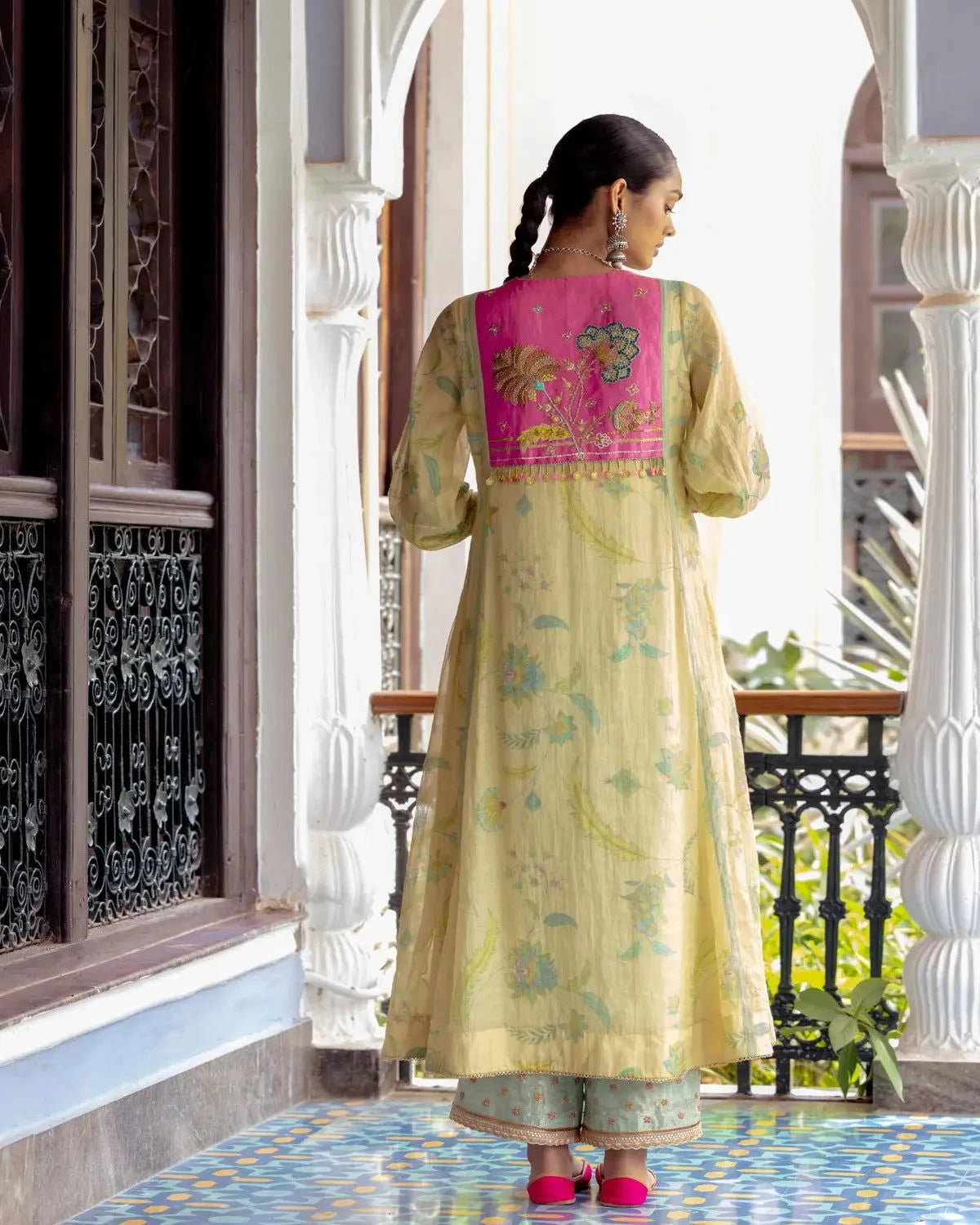 Fariba Ivory Printed Back Yoke Kurta Set - Pallodstore