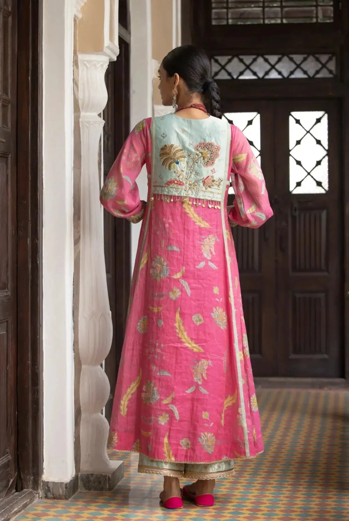 Fariba Pink Printed Back Yoke Kurta Set - Pallodstore