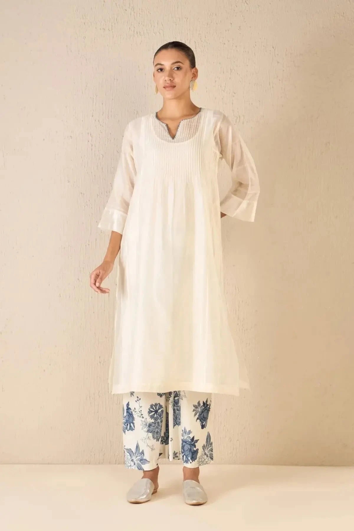 Floral Odyssey Ivory Pintuck Chanderi Choga Set 2 - Pallodstore
