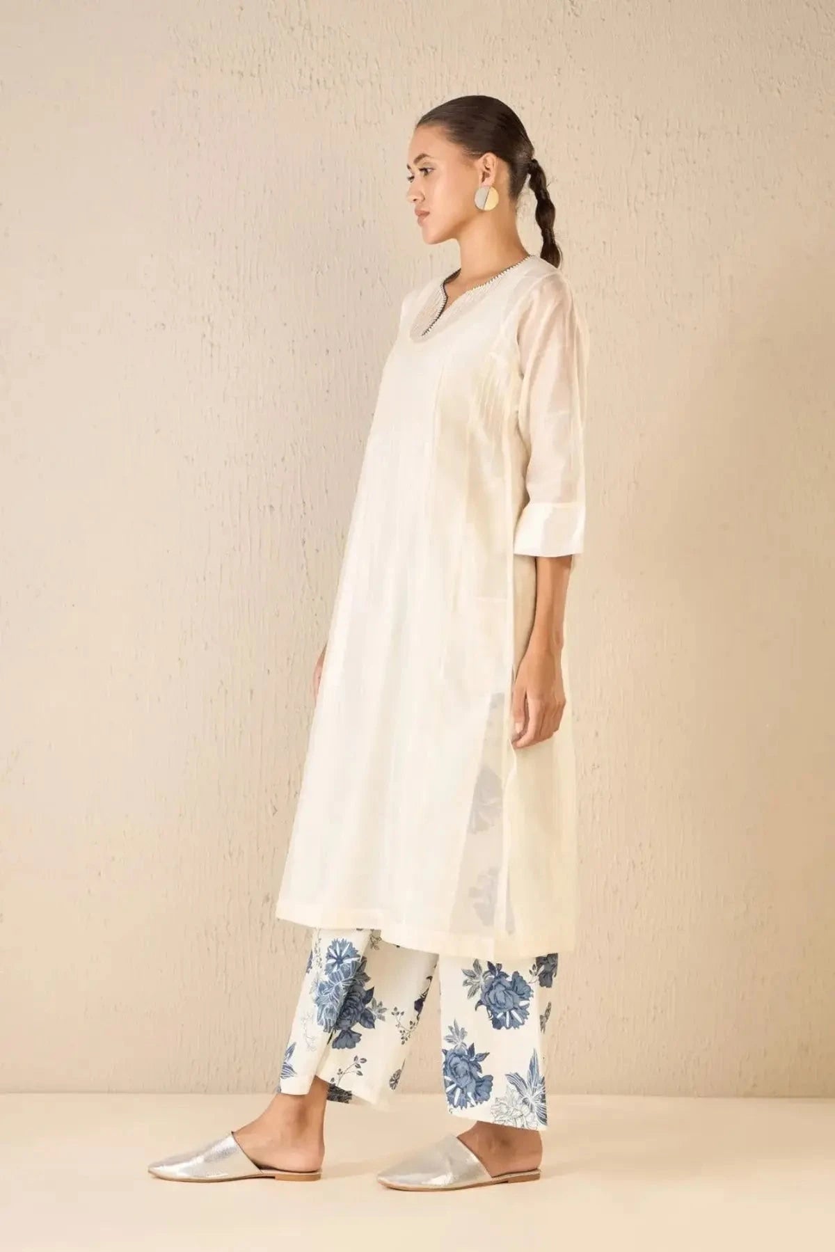 Floral Odyssey Ivory Pintuck Chanderi Choga Set 3 - Pallodstore