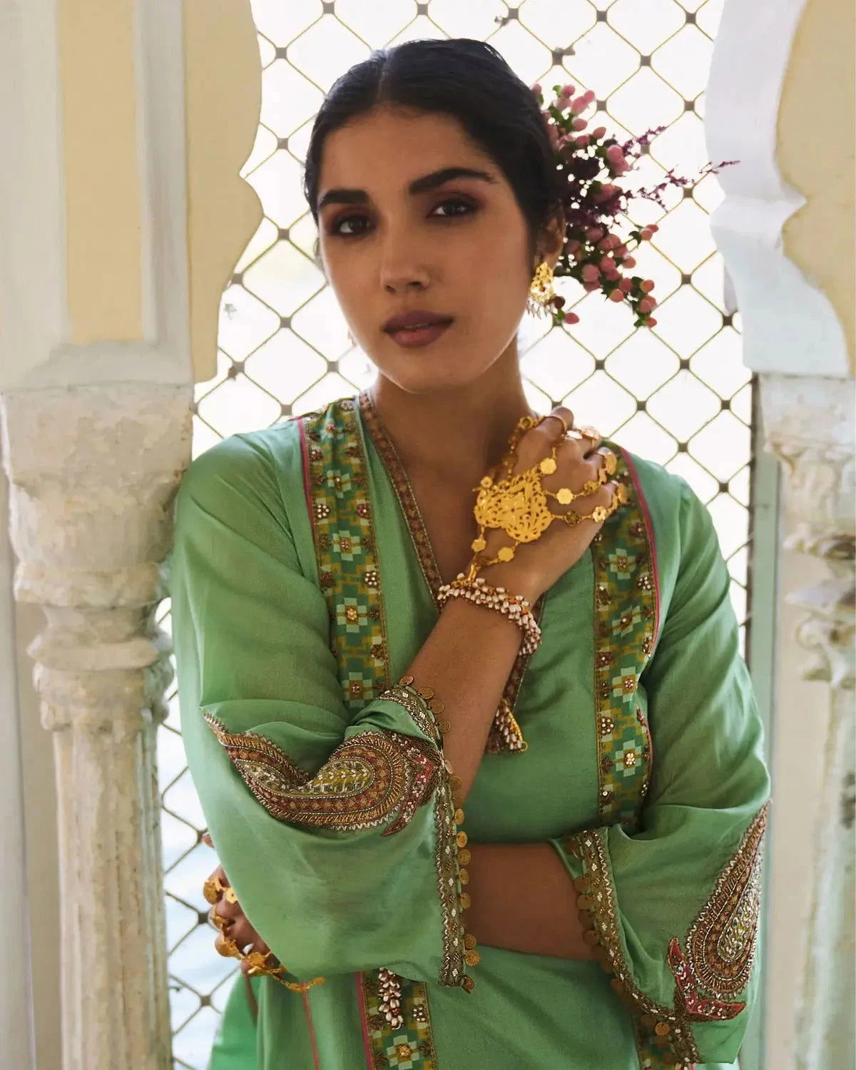 Gul Sage Green Side Kali Silk Kurta Set - Pallodstore