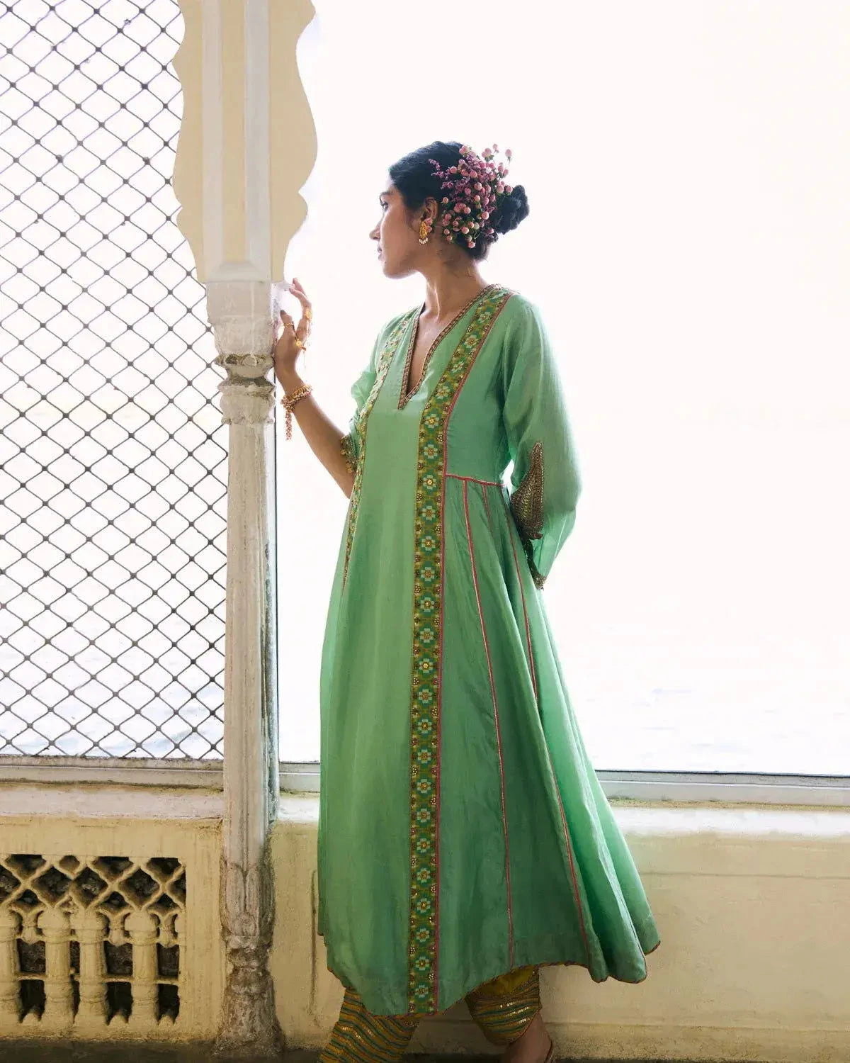 Gul Sage Green Side Kali Silk Kurta Set - Pallodstore