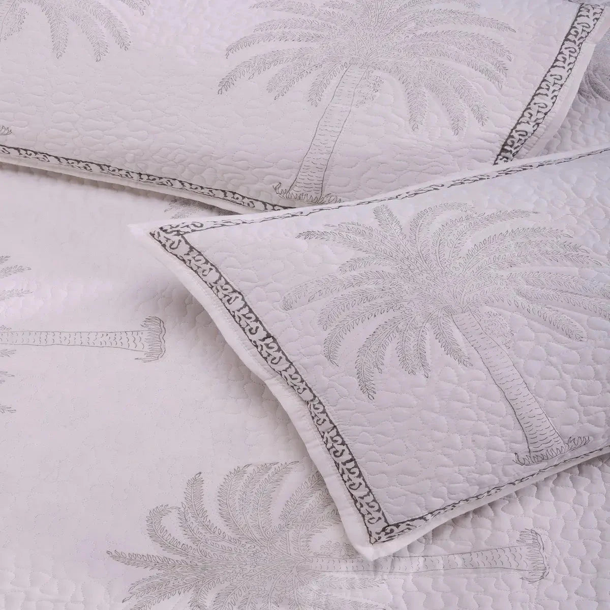 Hand Block Printed Palm Tree Grey Quilted Reversible Set - Pallodstore