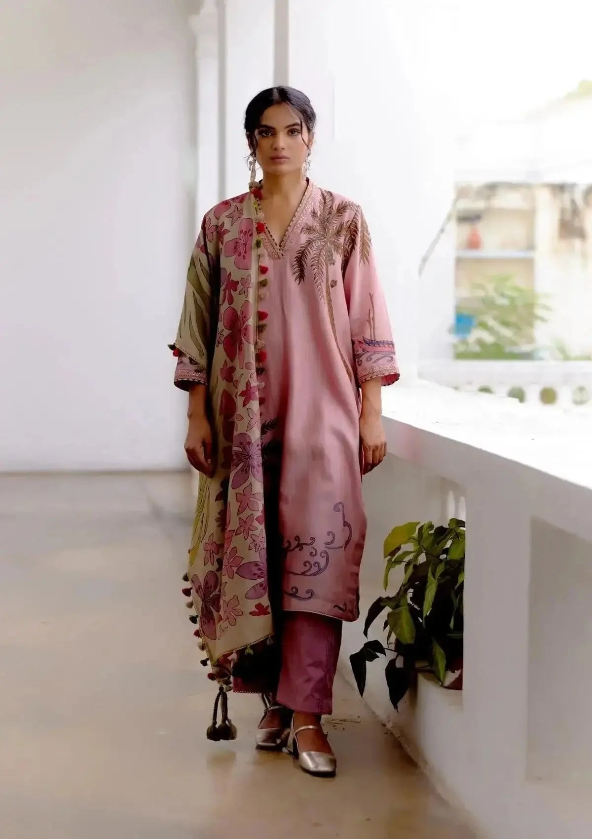 Hand Painted Rose Malabar Waves Kurta Set - Pallodstore