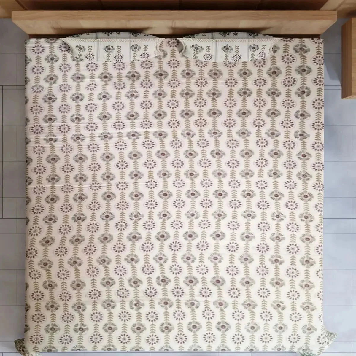 Handblock Printed Multicolor Double Bedsheet - Pallodstore