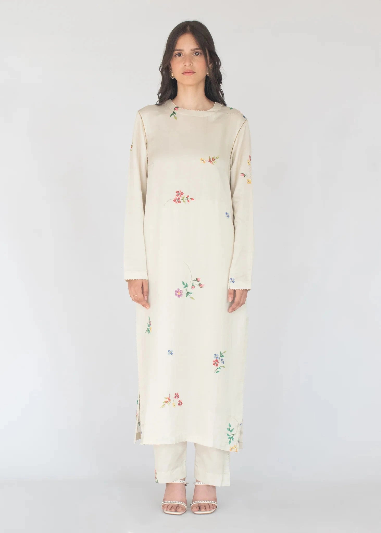 Ivory Aprajita Kurta Set - Pallodstore