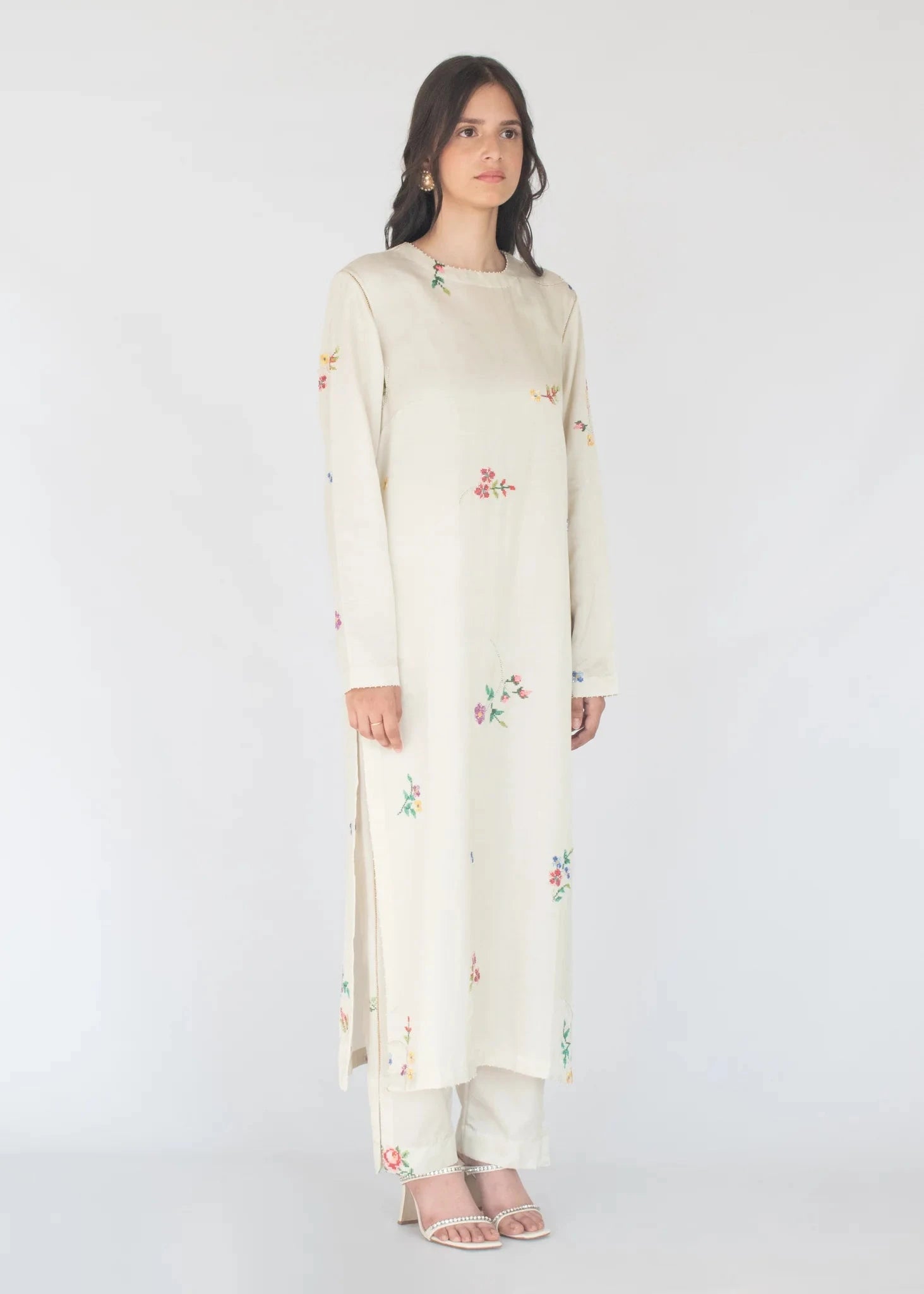 Ivory Aprajita Kurta Set - Pallodstore