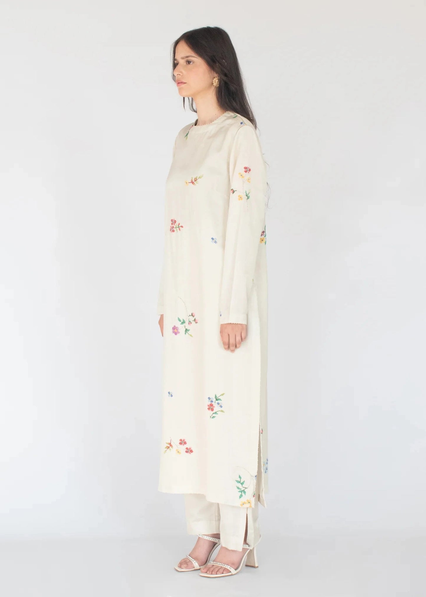 Ivory Aprajita Kurta Set - Pallodstore