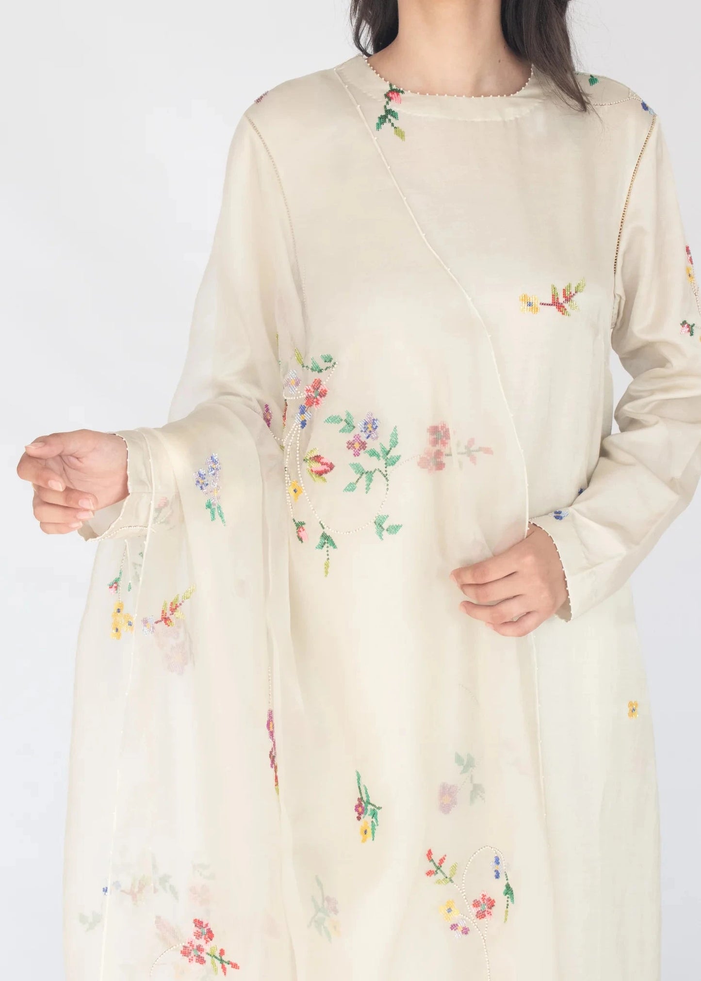 Ivory Aprajita Kurta Set - Pallodstore