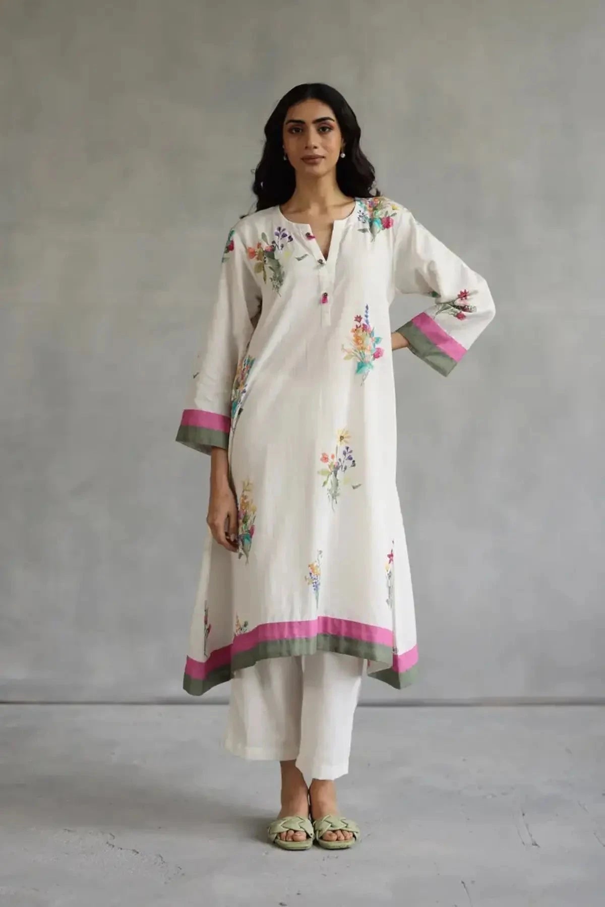 Ivory Bloom Kurta Set - Pallodstore