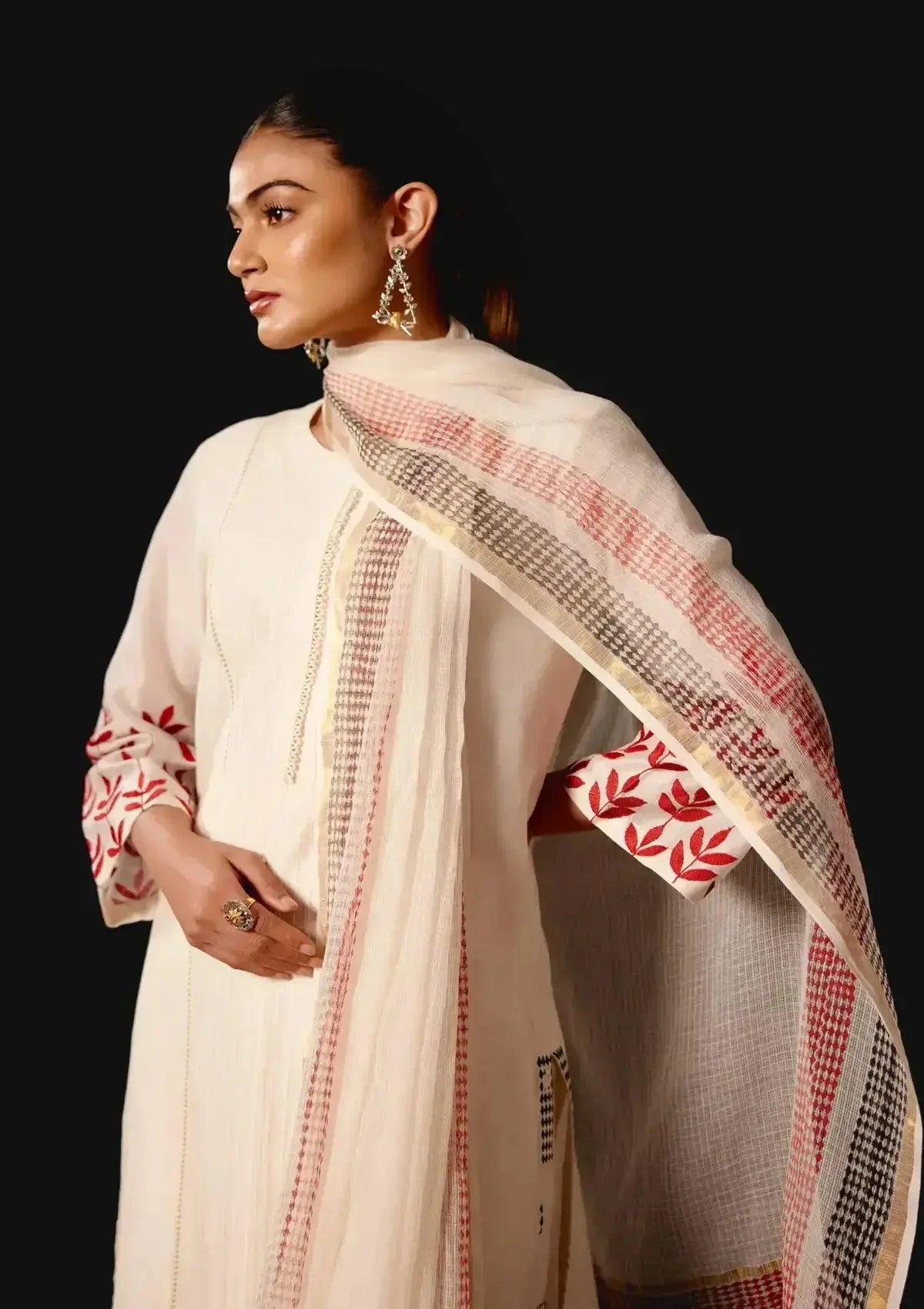 Ivory Chanderi Embroidered Kurta Set - Pallodstore