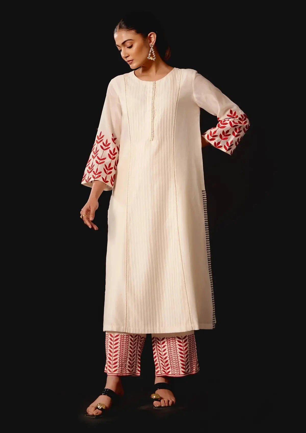 Ivory Chanderi Embroidered Kurta Set - Pallodstore