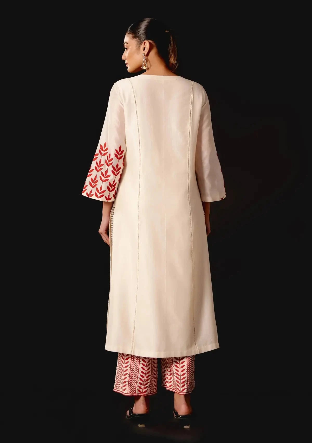 Ivory Chanderi Embroidered Kurta Set - Pallodstore