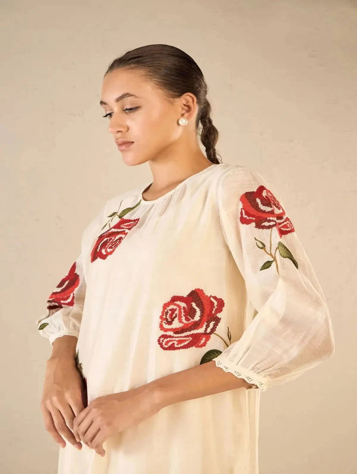 Ivory Chanderi Red Embroidery Rose Kurta With Ivory Pintuck Pants - Pallodstore