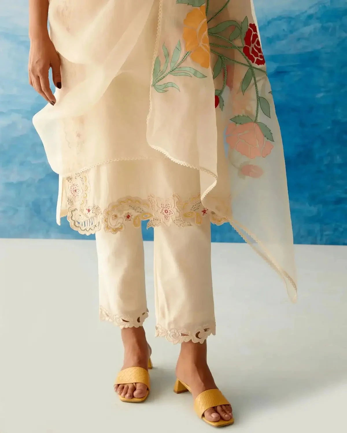 Ivory Cutwork Kurta With Narrow Pants - Pallodstore