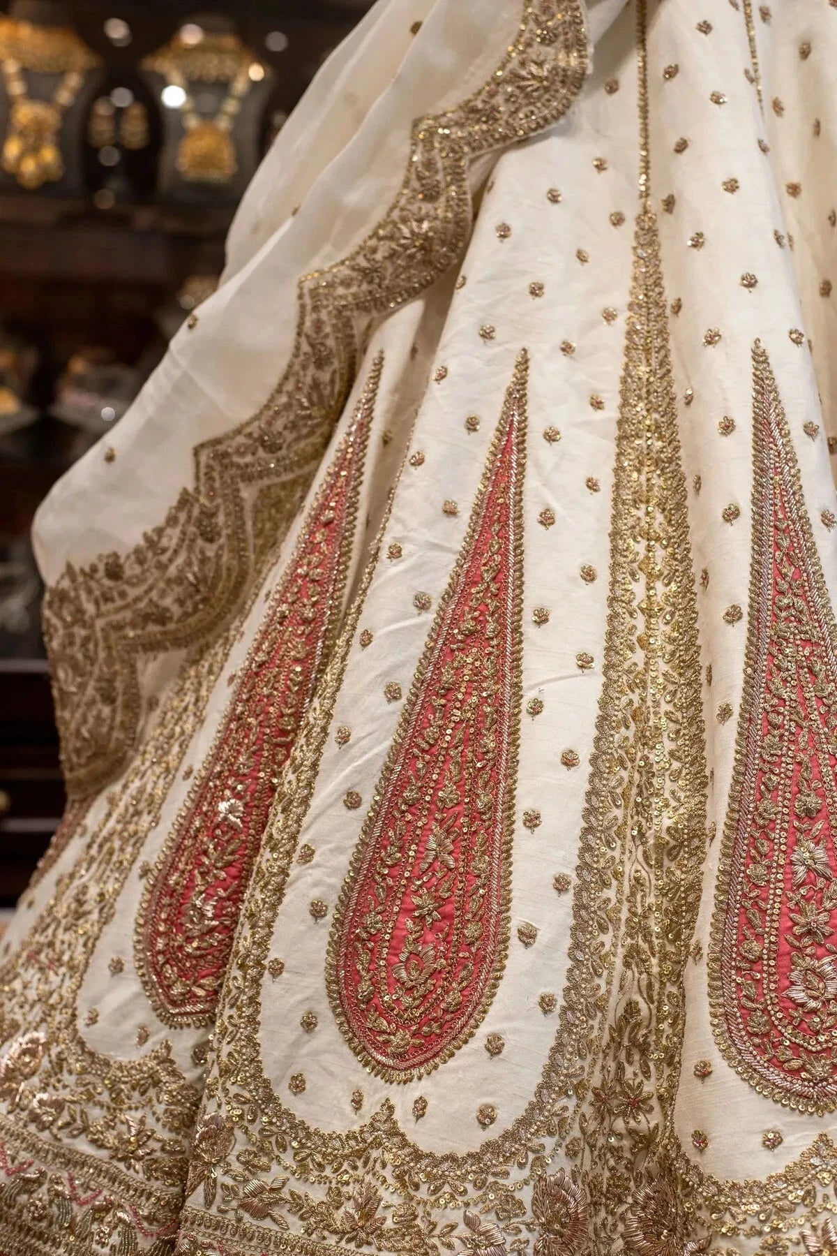 Ivory Designer Lehenga - Pallodstore
