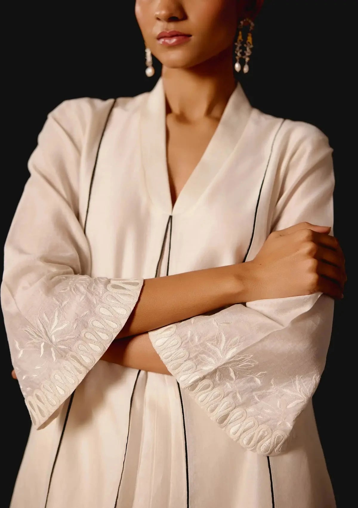 Ivory Embroidered Chanderi Kurta Set - Pallodstore