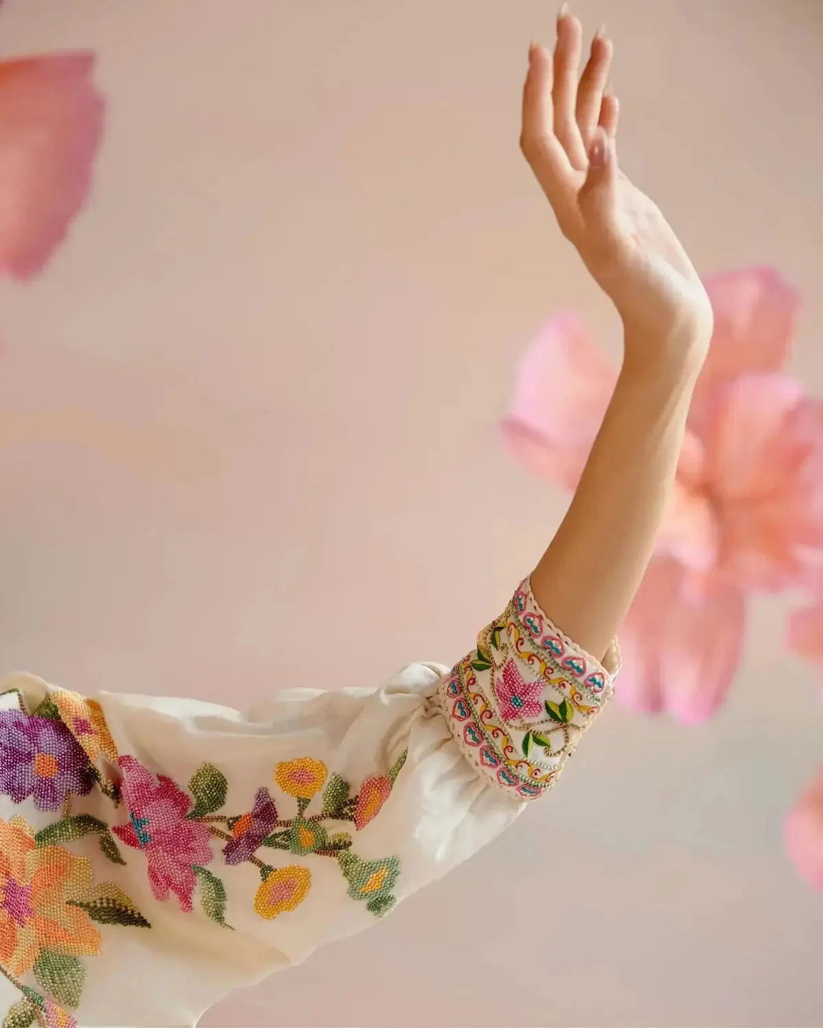 Ivory Floral Beadwork Kimono Tunic with Ivory Cutwork Pants - Pallodstore