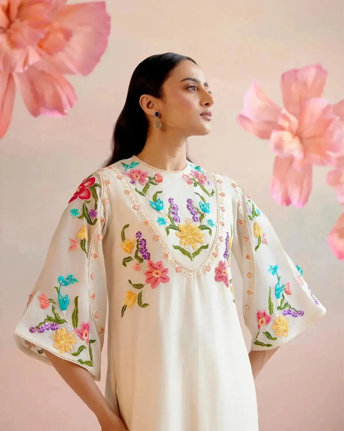 Ivory Floral Embroidered Yoke Detail Kurta With Organza Detail Pants - Pallodstore