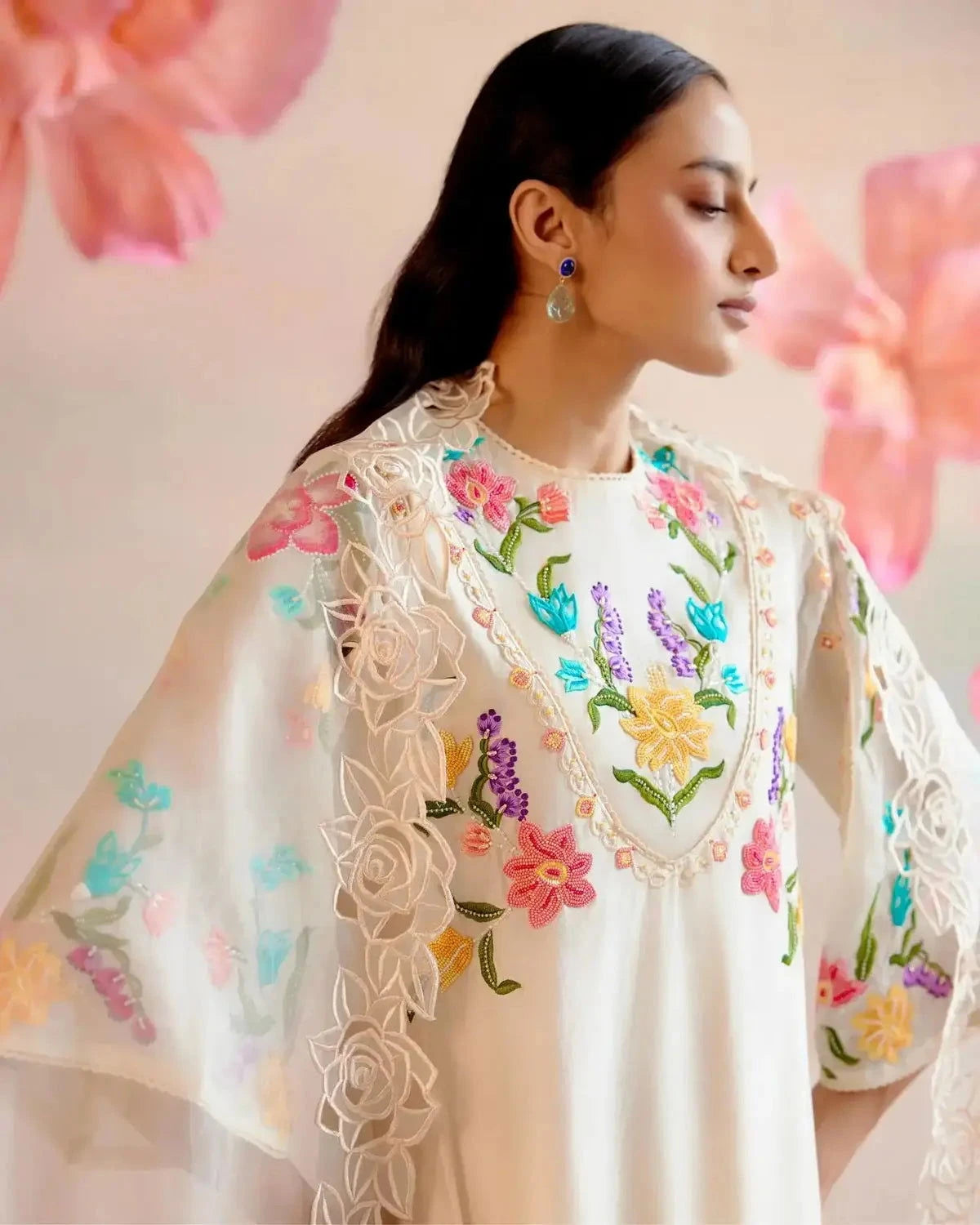 Ivory Floral Embroidered Yoke Detail Kurta With Organza Detail Pants - Pallodstore
