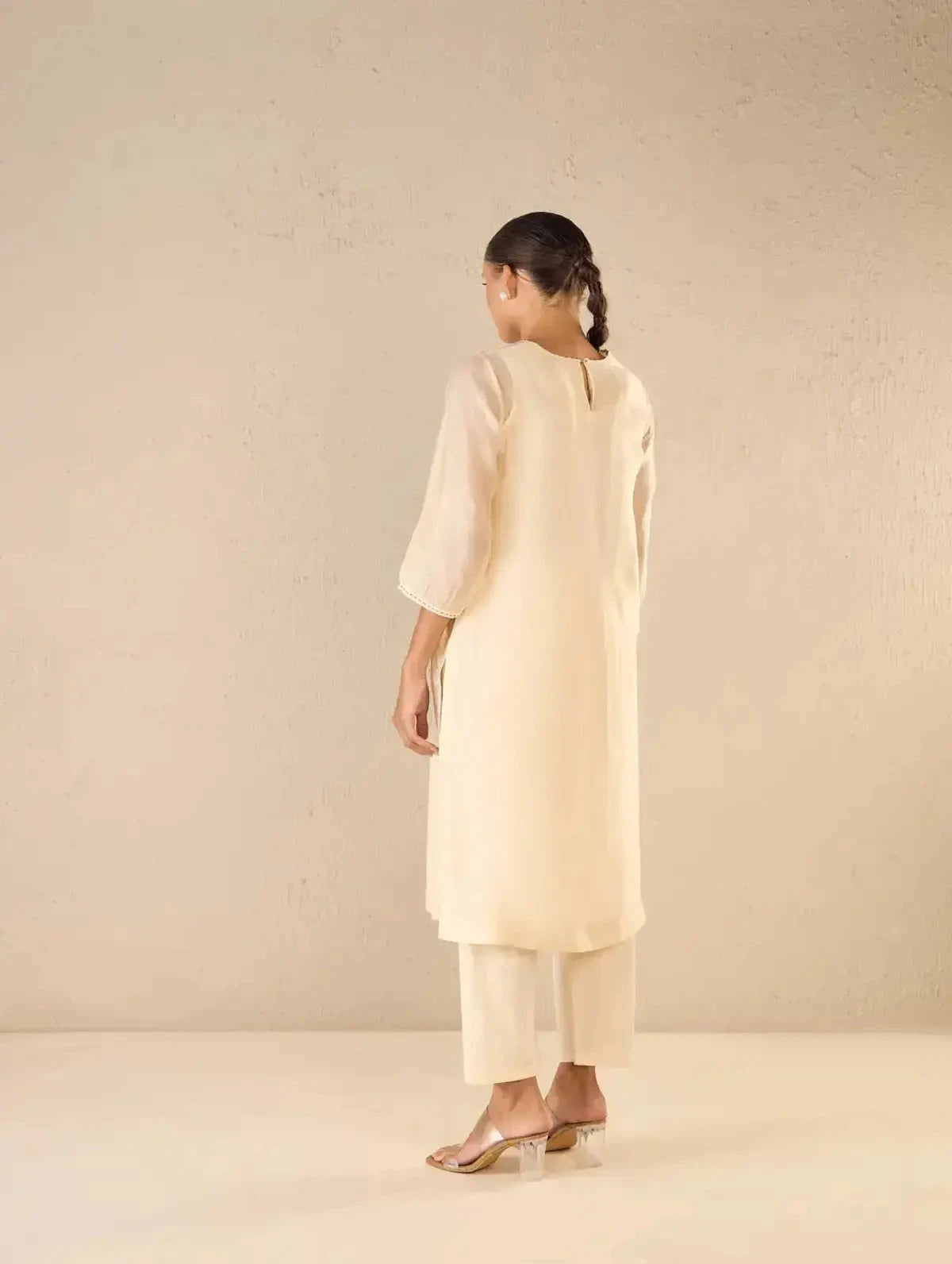 Ivory Floral Petal Patch Applique Kurta Set - Pallodstore