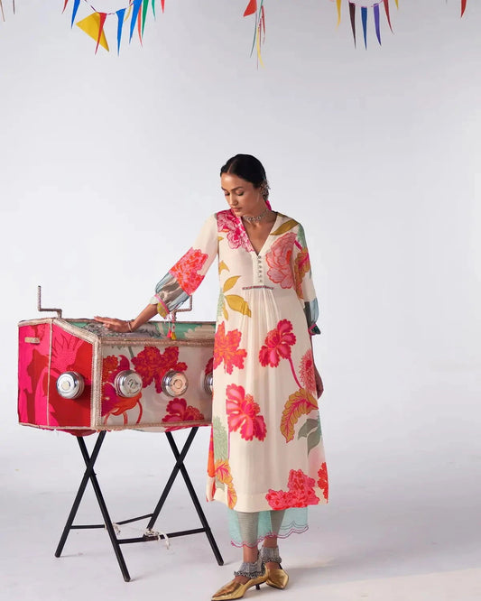 Ivory Flower Printed Kurta Set - Pallodstore