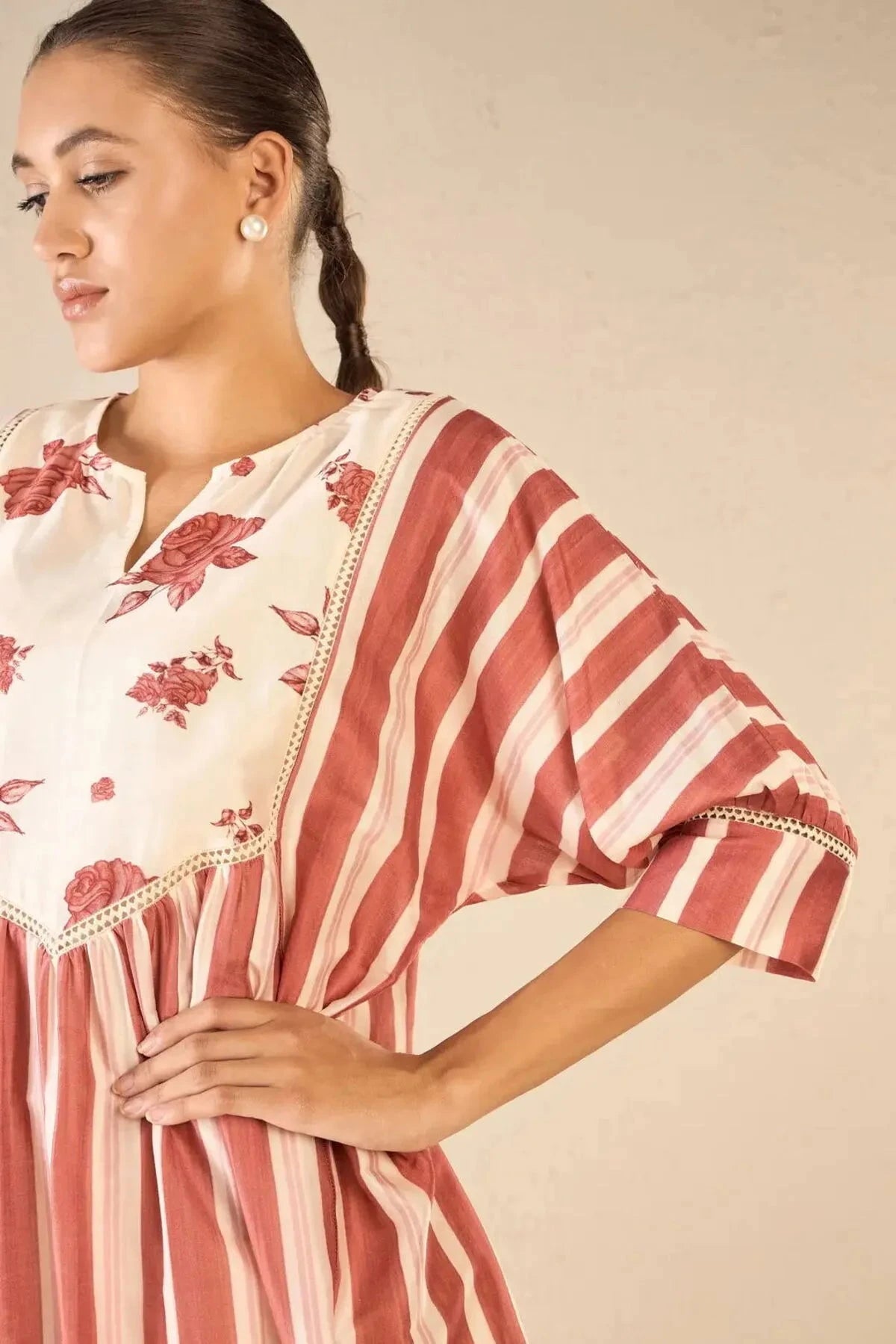 Ivory Vintage Rose Red Stripe Cape Set - Pallodstore