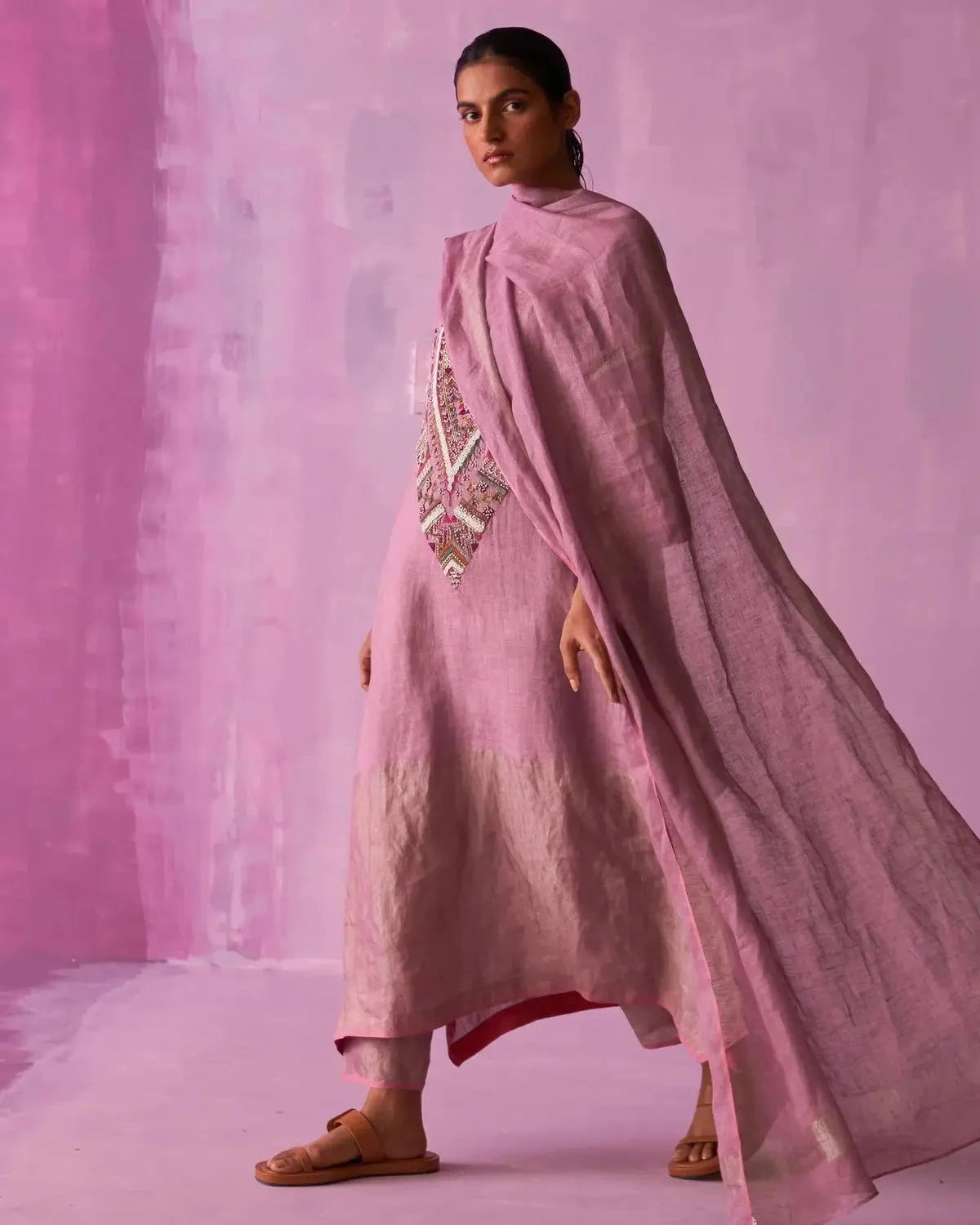Lavender Afra Hand-Embroidered Kurta Set - Pallodstore