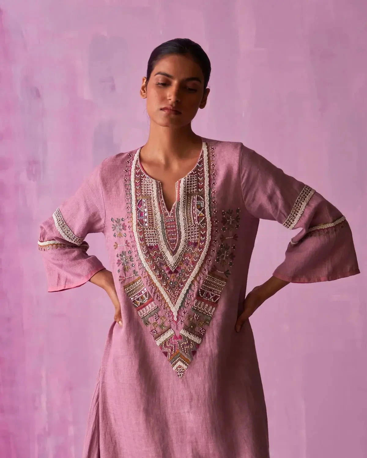 Lavender Afra Hand-Embroidered Kurta Set - Pallodstore
