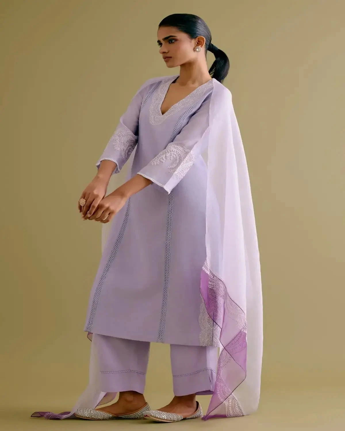 Lilac Silk Chanderi Dori Embroidered Kurta Set - Pallodstore