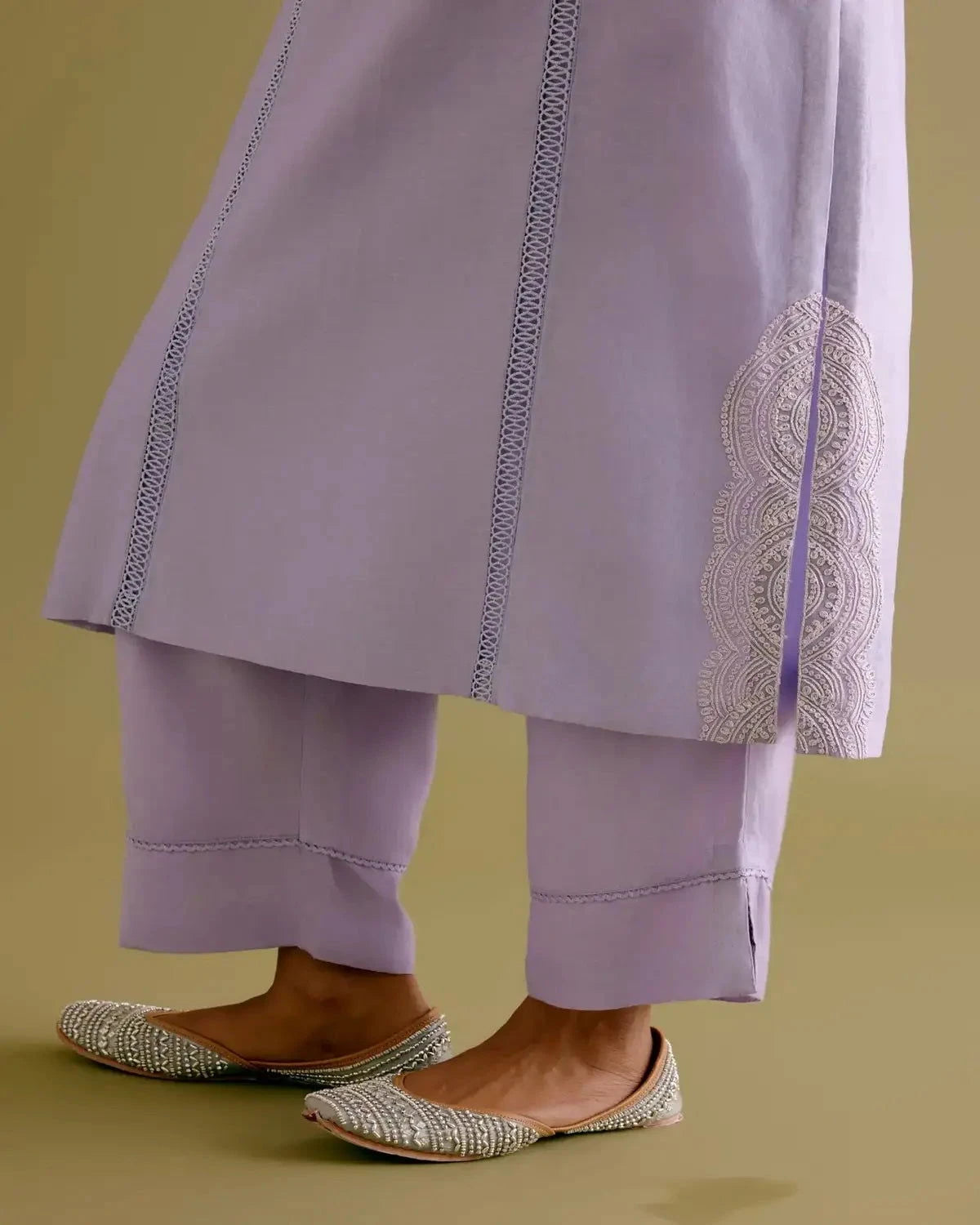 Lilac Silk Chanderi Dori Embroidered Kurta Set - Pallodstore
