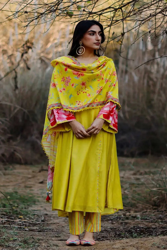 Lime chanderi patchwork kurta with pants and dupatta - Pallodstore